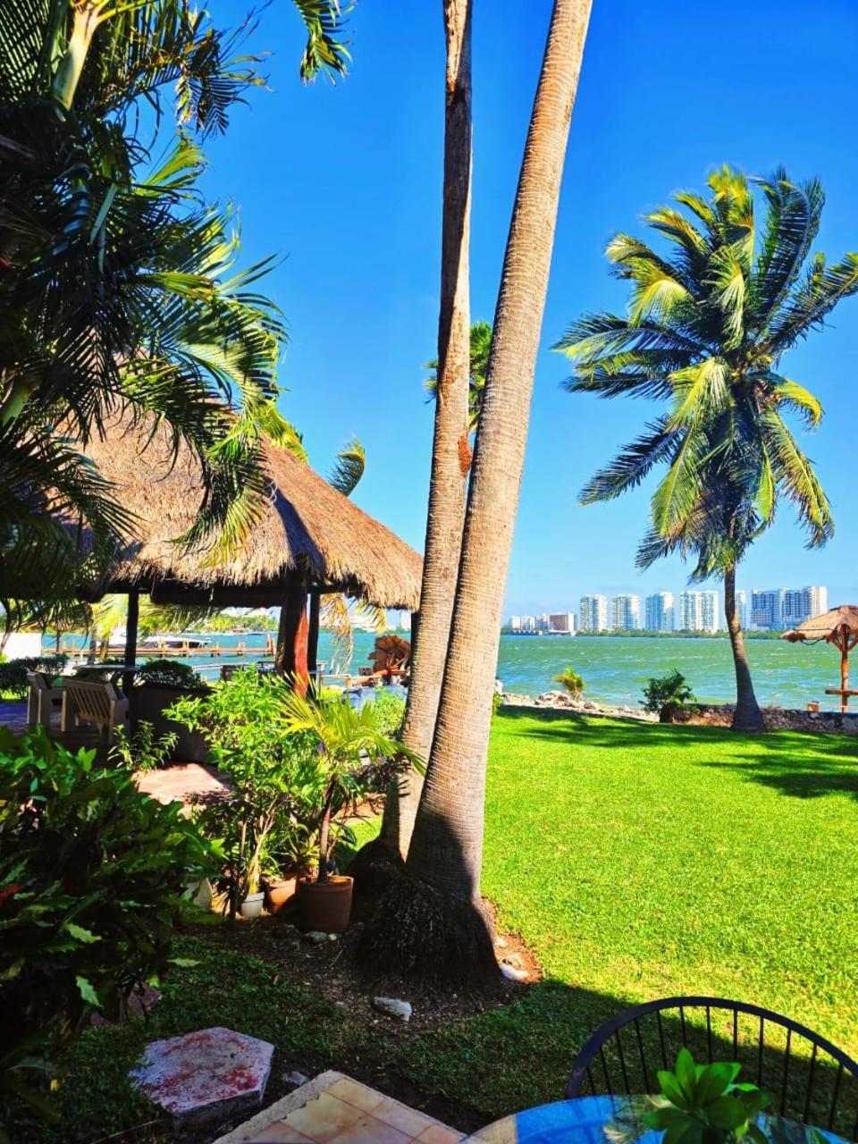 Apartment 2br W/ Lagoon View & Pool In Zone *